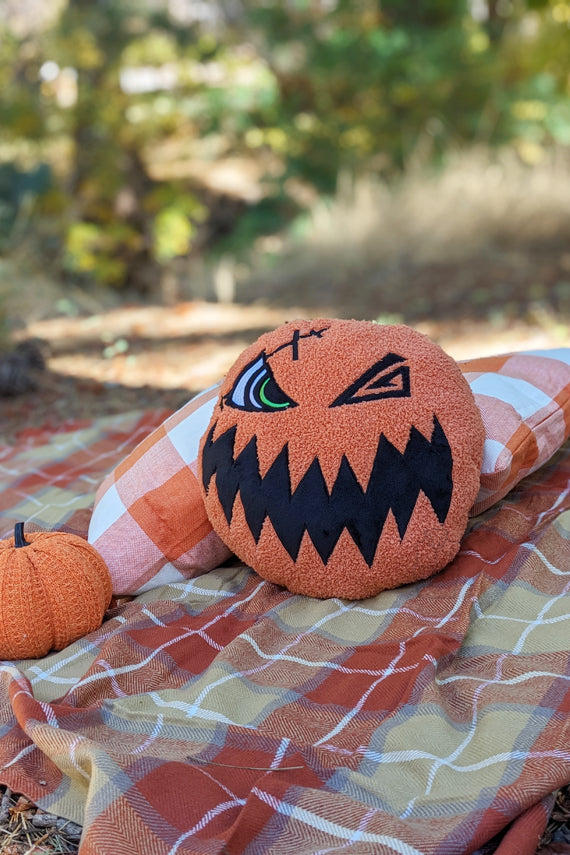 Cackling Pumpkin Pillow - SixOn Clothing