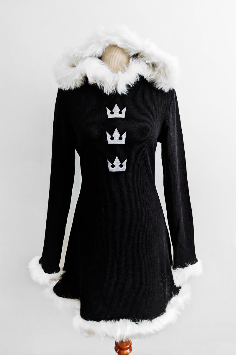 black santa dress Outfit for Women Woman This dress is perfect for a night out where you want to make a dramatic entrance and leave everyone wanting more. Santa Maria Dress Mayl